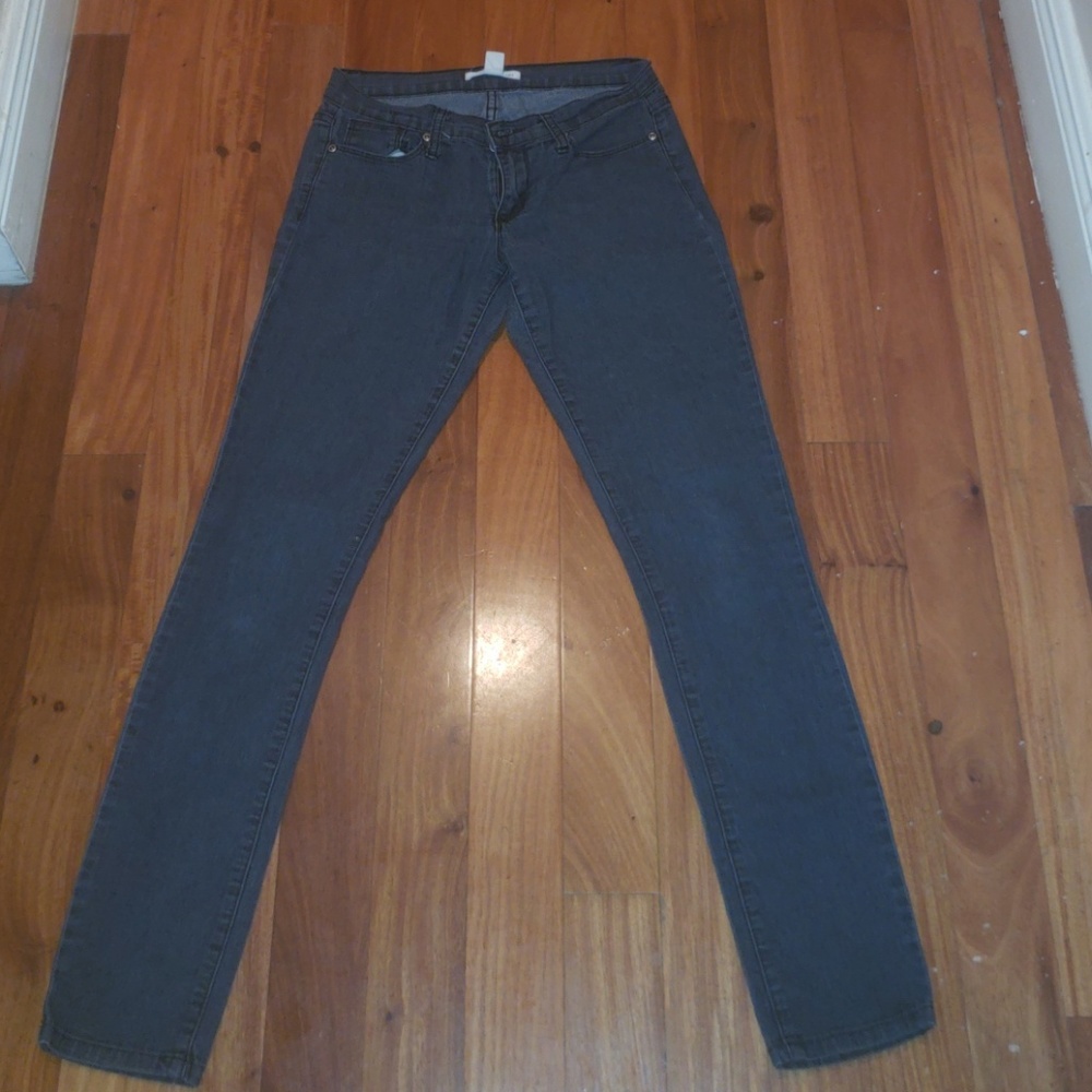Forever 21 dark grey skinny leg lighter worn